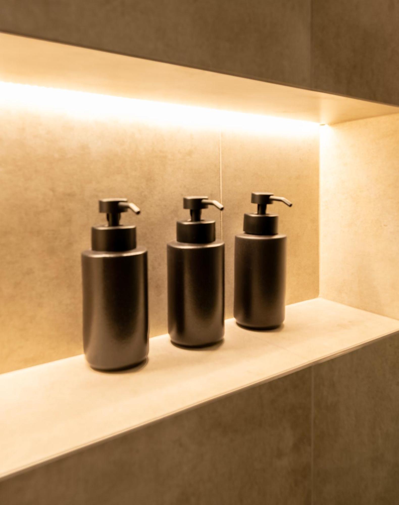 Derouse Eva Suite Jacuzzi & Sauna Athen Eksteriør billede